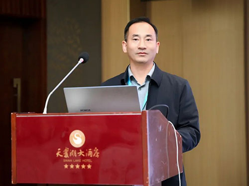 第十四屆VOCs減排與控制會議 “環(huán)保稅”成為最熱話題，“啟風(fēng)水旋塔”收到專家老師的表揚(yáng)